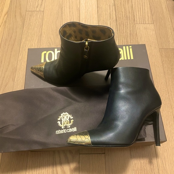 Roberto Cavalli black leather ankle boots silver size 38 - Picture 8 of 9
